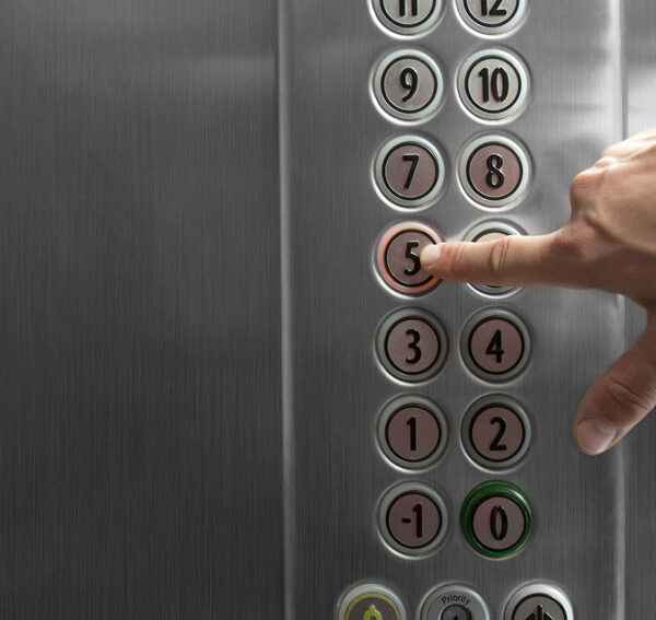 بهترین شرکت بیمه آسانسور